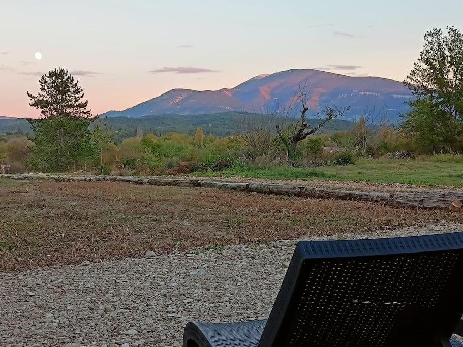 Gite De Charme Avec Jacuzzi Face Au Mont Ventoux Crestet Bagian luar foto